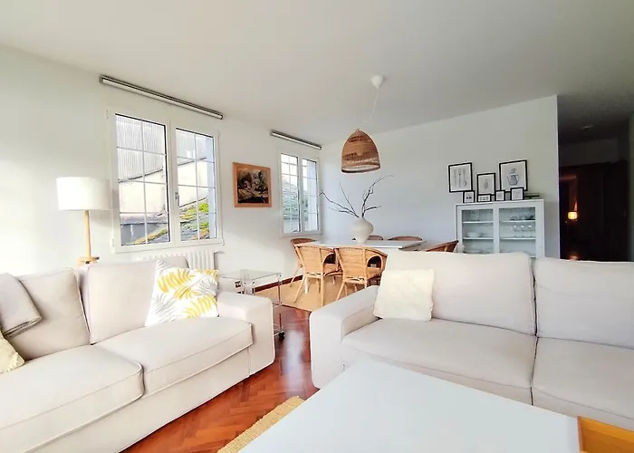 Sobre La Ria Apartament *